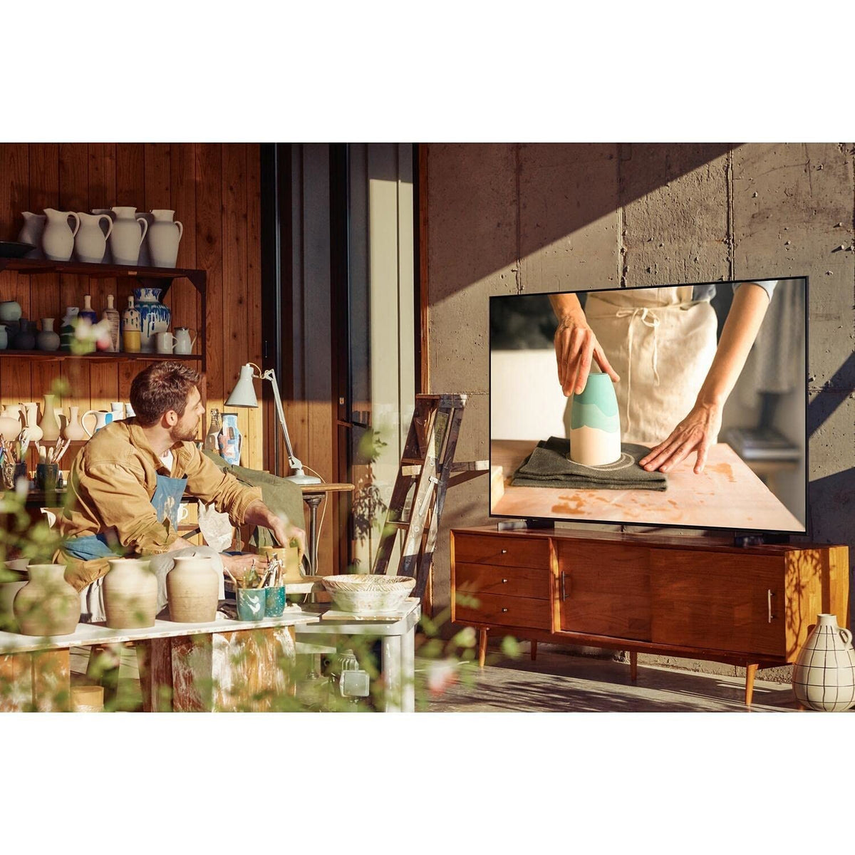 Samsung AU8000 55 Inch Smart TV (2021) - Crystal 4K AirSlim Smart TV