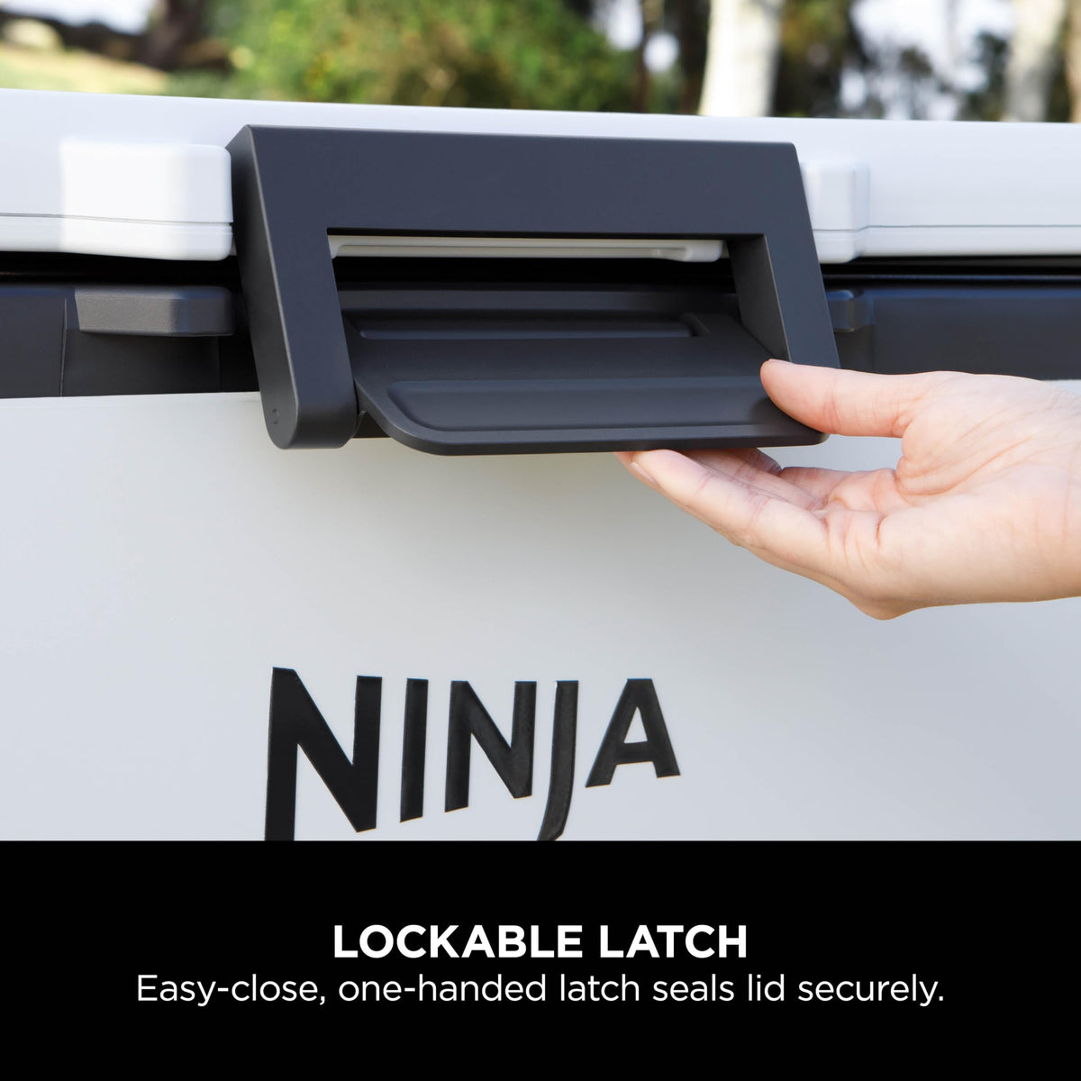 Ninja FrostVault Heavy-Duty Insulated Cool Box, Wheeled Premium Cooler