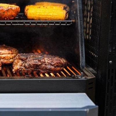 Masterbuilt Gravity Series™ 800 Digital Charcoal Griddle + Grill